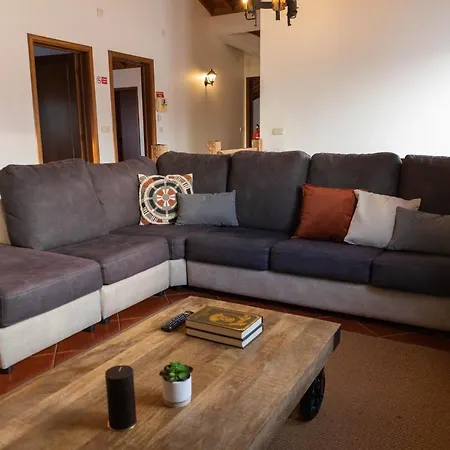 Апартаменты By The Hill Рибейра-Гранди