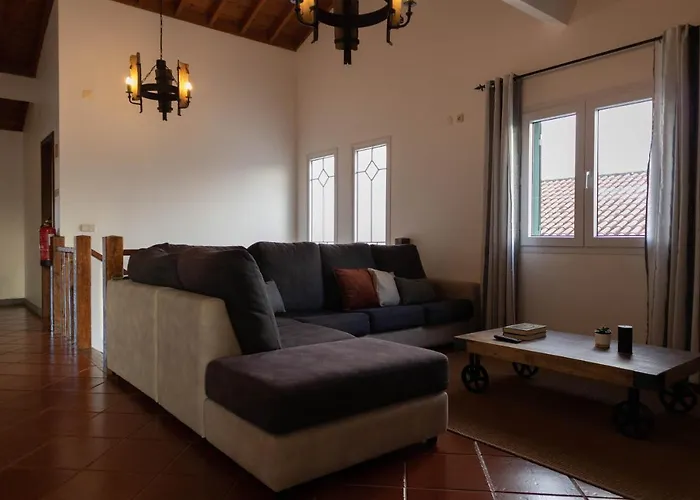 Apartament By The Hill