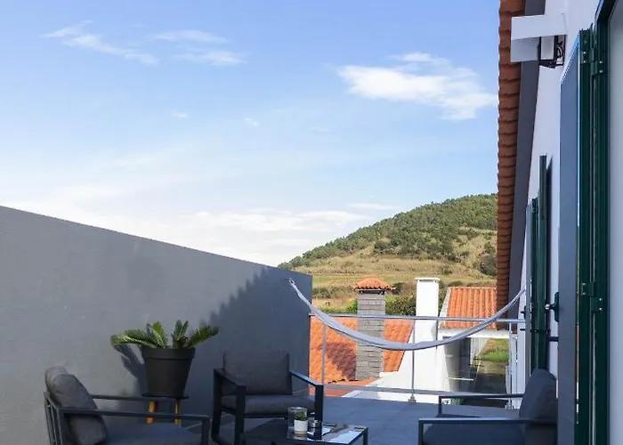 Apartament By The Hill